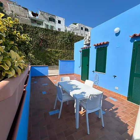 Still House Feriehus *